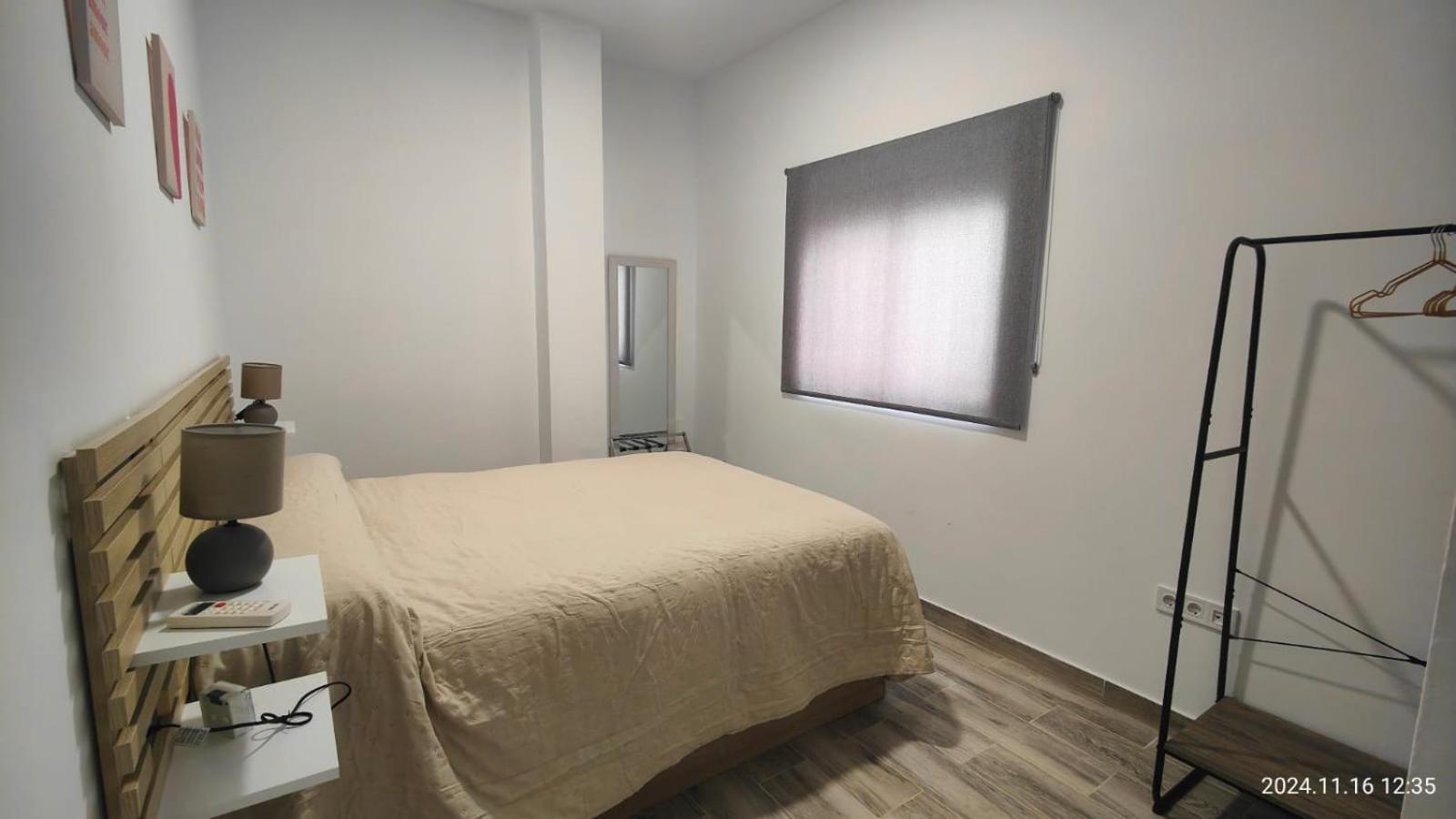 Apartament Seville In Alameda De Hercules Exteriör bild