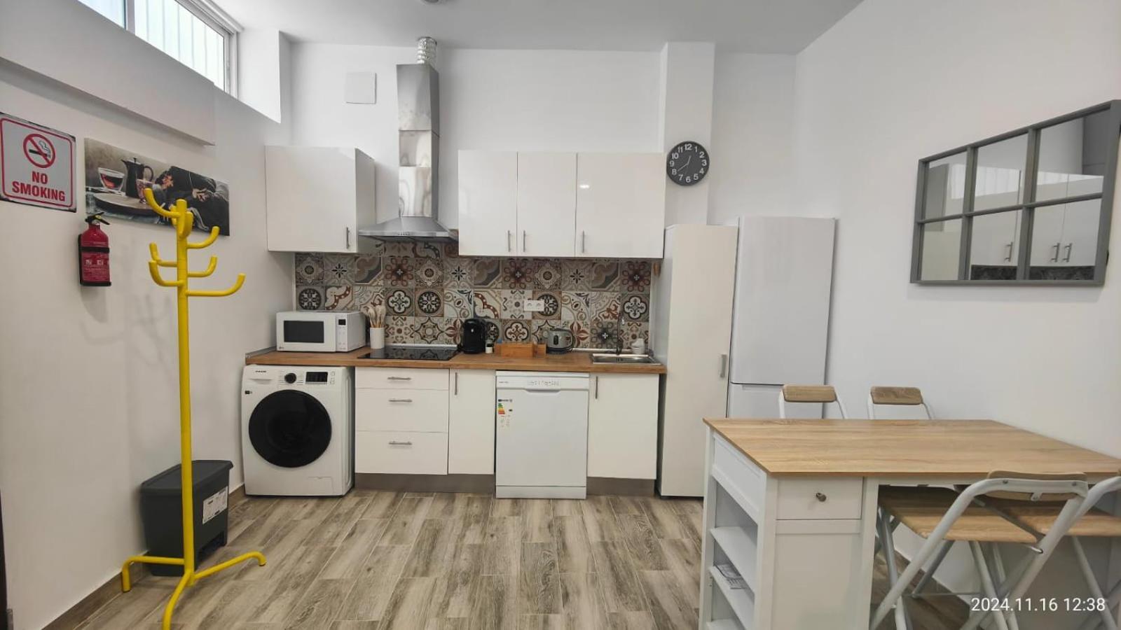 Apartament Seville In Alameda De Hercules Exteriör bild